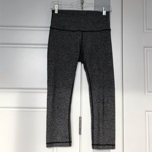 Heather grey lululemon capris